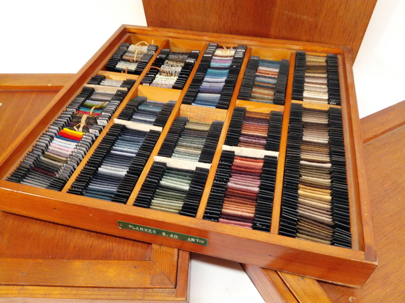 cajon muestrario hilos textil madera 4.5x38.3x37.5 3u